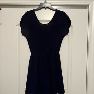 Navy blue dress with cute bow detail. Size small